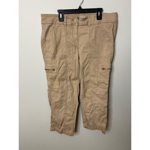 Loft Women's khaki/tan capri roll button leg pants sz 10 utility pant zip pocket - Picture 2 of 4